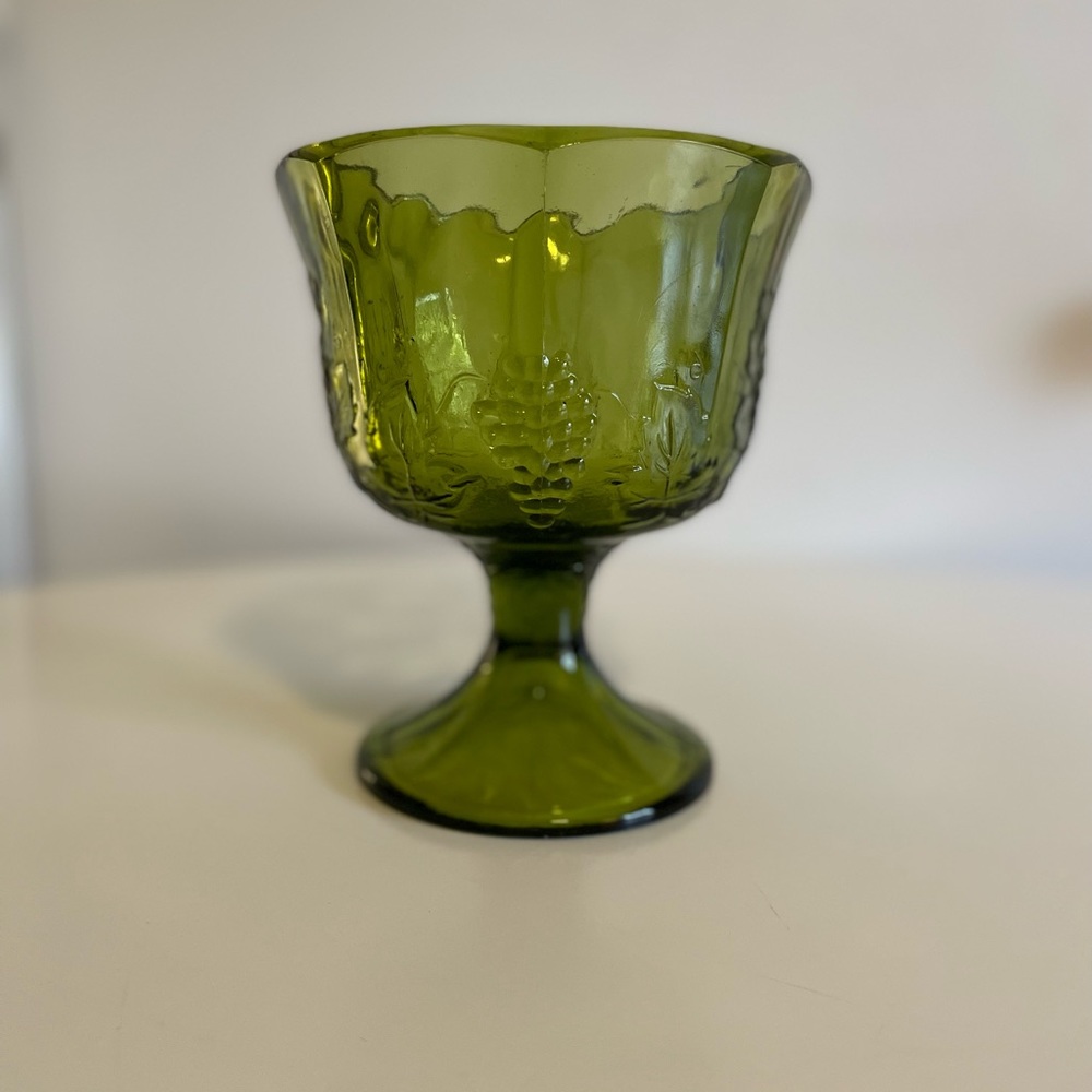 1960's Indiana Glass Green Harvest Grape Footed Compote/candy dish depression